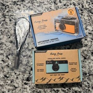 Camp Snap Screen-free digital film camera bundle